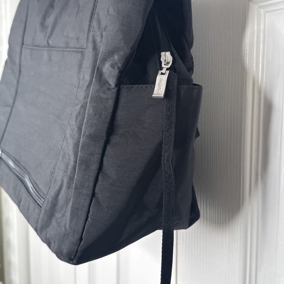 Baggallini East West Tote‎ - Black NWT